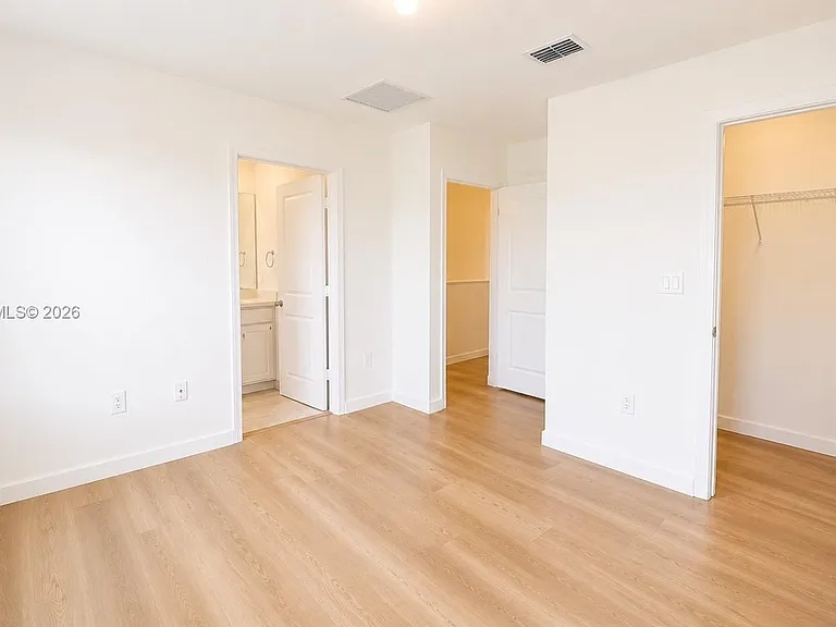 334 NE 1st Dr #334 — Photo 12