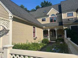 579 Sagamore Ave, Portsmouth, NH 03801