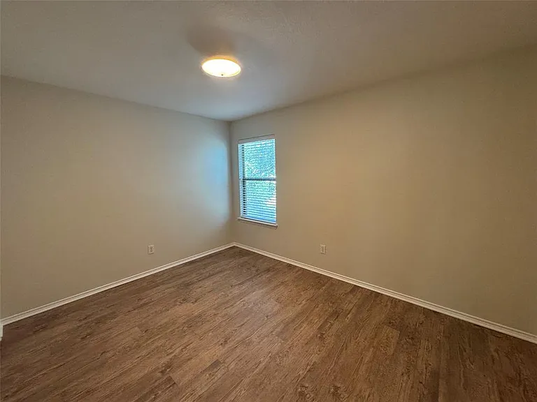 7020 Doyal Dr — Photo 17