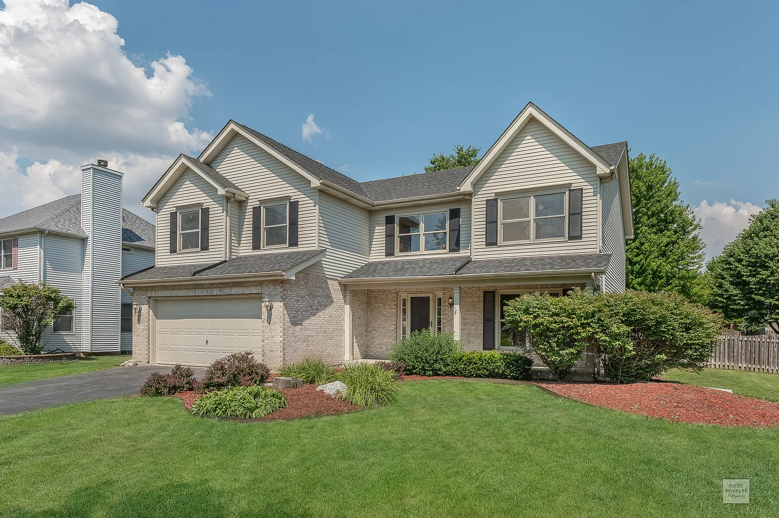 218 Isleview Dr photo 1