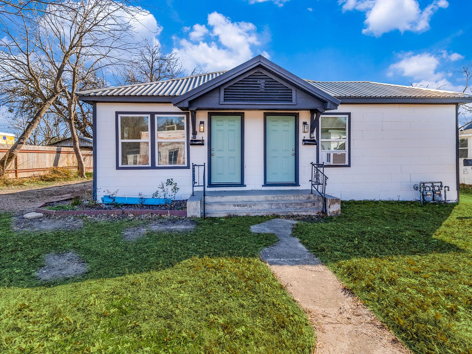 713 W Sam Rayburn Dr E, Bonham, TX 75418 Zillow