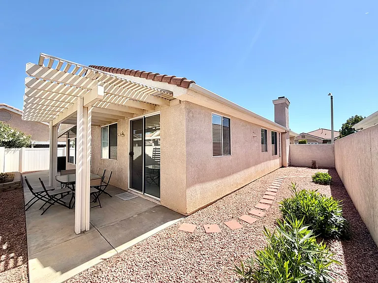 26805 China Dr — Photo 31