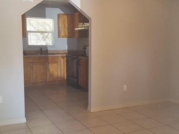 2nd image of 3008 E Idlewild Ave