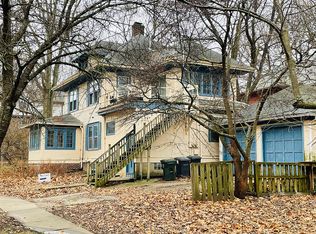 702 W Nevada St, Urbana, IL