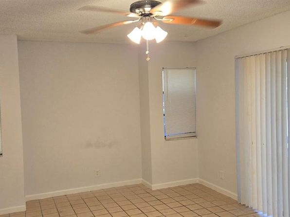 3177 Coral Hills Dr #18