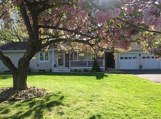 29 Bayberry Rd, Glastonbury, CT 06033