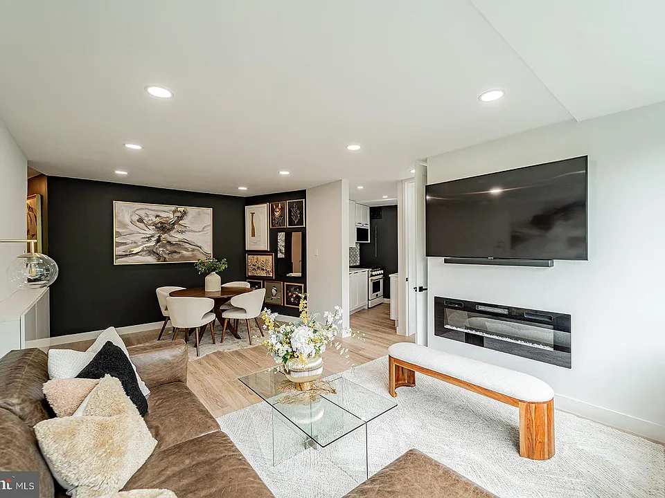 4200 Cathedral Ave NW #1005