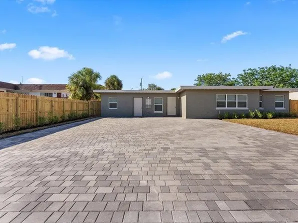 829 Bayberry Dr #B, West Palm Beach, FL 33403