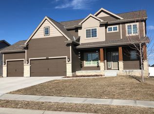 7859 S 188th St, Omaha, NE 68136