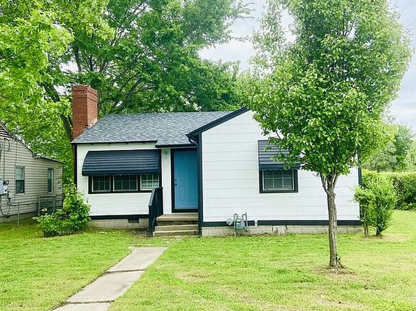 1403 N Phoenix Ave