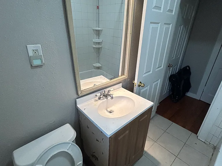 2855 N Humboldt St #6 — Photo 10