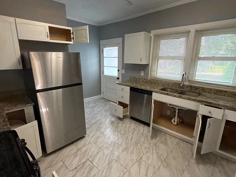 909 Woodruff Place West Dr — Photo 6