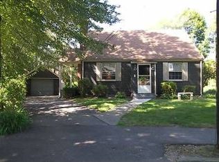 17 Parmenter Ter, Newton, MA 02465
