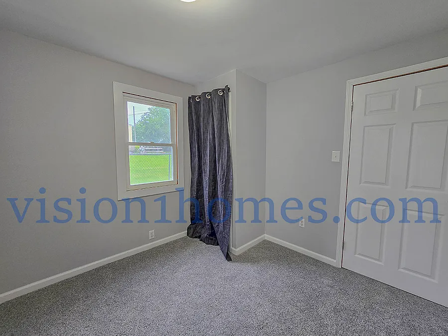 2 bed, 1018 sqft, $1,000 — Photo 3