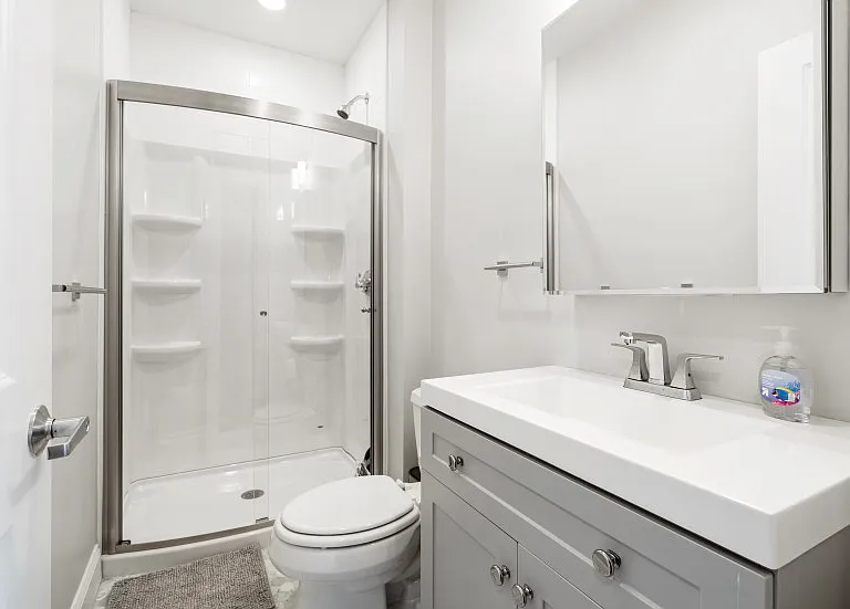 821 Saratoga St #4 — Photo 5