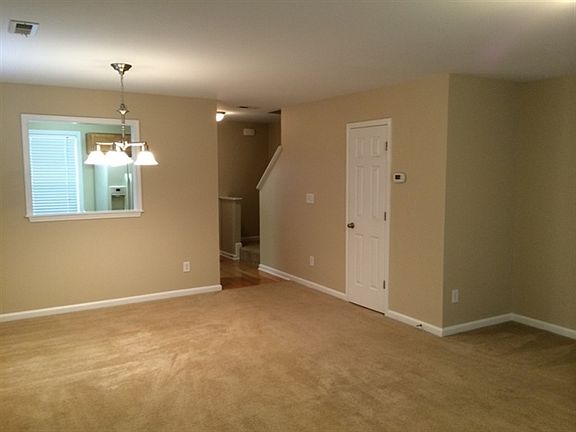 3rd image of 253 Payton Dr