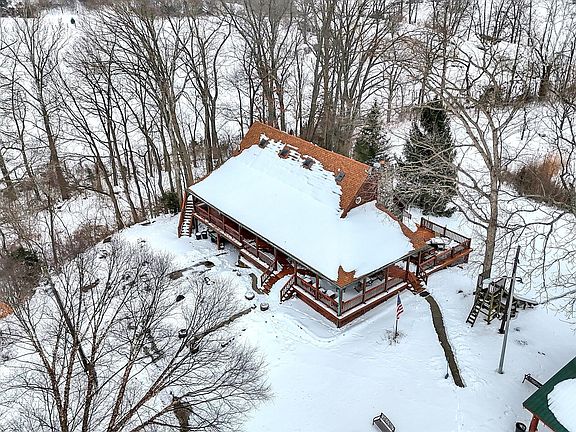 3rd image of 1156 Cope Rd