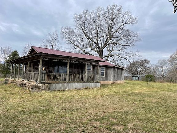 2nd image of 2976 N Tomahawk Rd