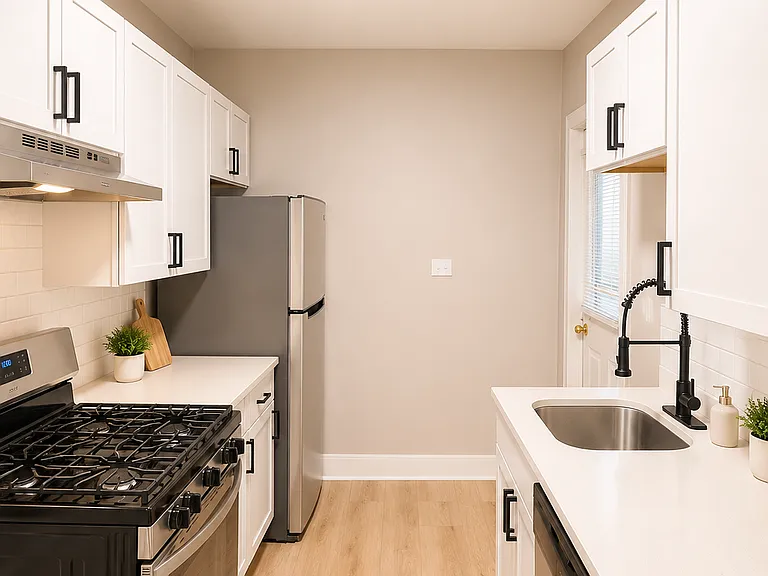 7369 N Damen Ave — Photo 35