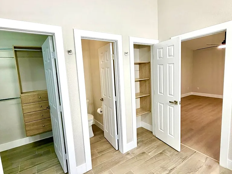 5360 N Lake Burkett Ln — Photo 42