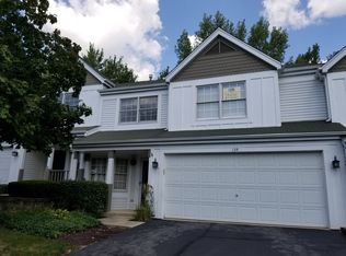 134 Spring Ct N, Carpentersville, IL 60110