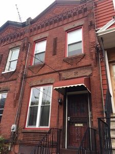 36 Park St, Jersey City, NJ, 07304