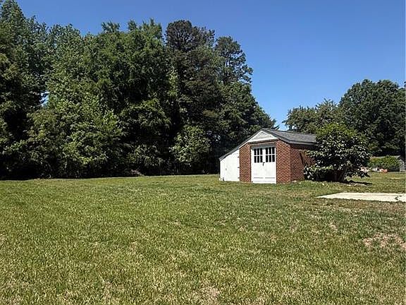 2nd image of 5812 Kings Ct
