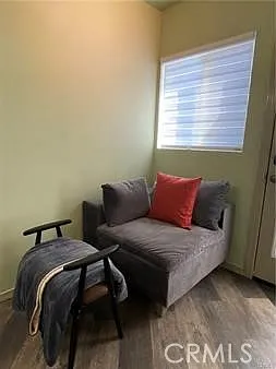1 bed, 950 sqft, $1,344 — Photo 2