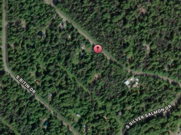 48992 E Brokealine Dr, Talkeetna, AK 99676