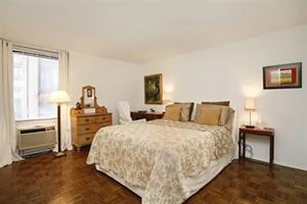 Sold by Corcoran | media 3