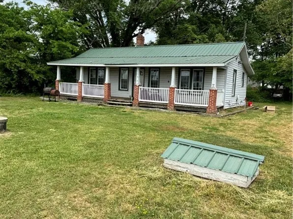 2904 Manfield Rd, Aylett, VA 23009