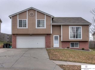 7817 Howell St, Omaha, NE 68122