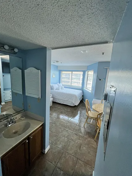 5905 S Kings Hwy #409 — Photo 11