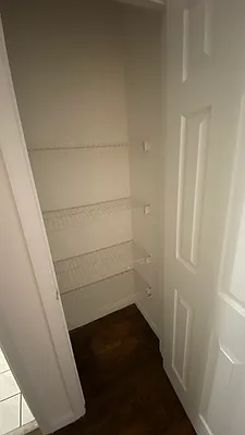 Rented by Bahar Management | media 21