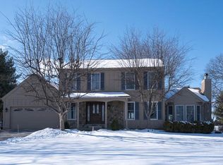 5950 Bellwether Dr, Saline, MI