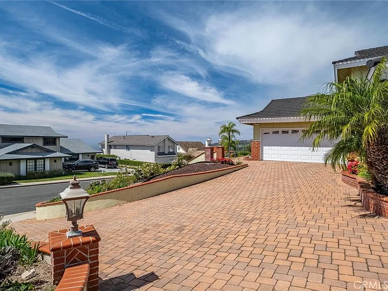 3675 Vigilance Dr — Photo 21