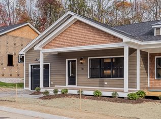 26 Daybreak Ln, Windham, ME 04062