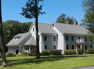 13 Long Wall Rd, Redding, CT 06896