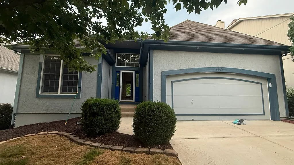 3 bed, 2520 sqft, $2,790 — Photo 1