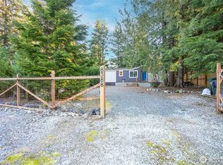 8388 Holly Lane, Maple Falls, WA 98266