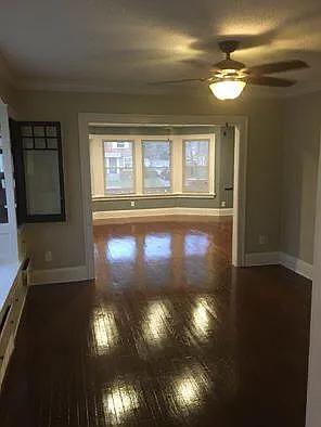 1535 Glenmont Rd — Photo 4