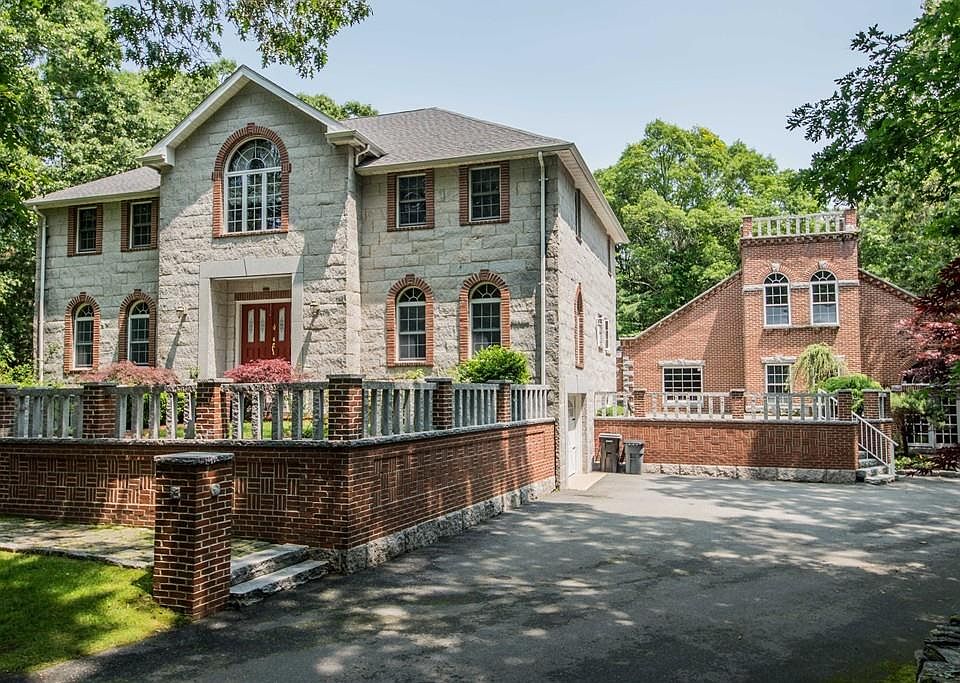 221 Chase Rd, Dartmouth, MA 02747 Zillow