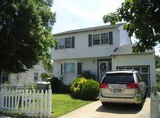 1696 Bushwick Ave, Merrick, NY 11566