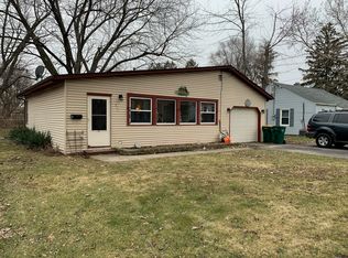 711 N Center St, Plano, IL 60545