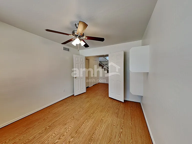 539 S Apache Dr — Photo 6