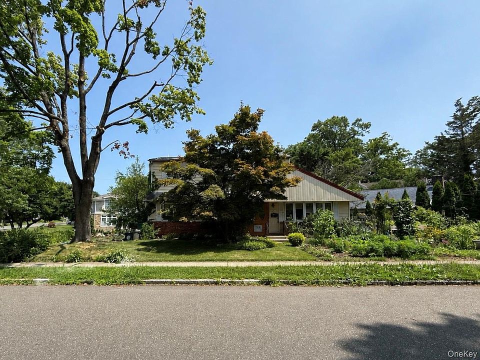 2nd image of 21 Glamford Ave