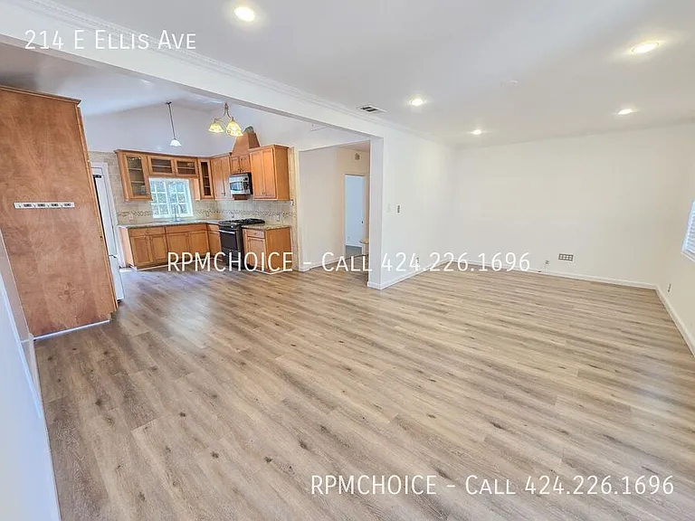 214 E Ellis Ave — Photo 3
