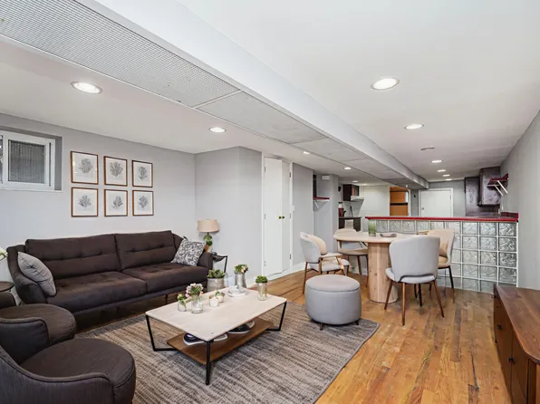 200 Bay 7th Street image 36 of 49