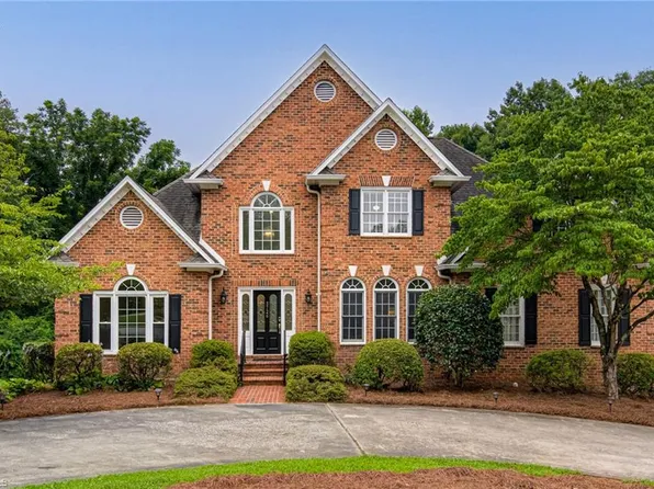 3726 Brownstone Ln, Winston Salem, NC 27106