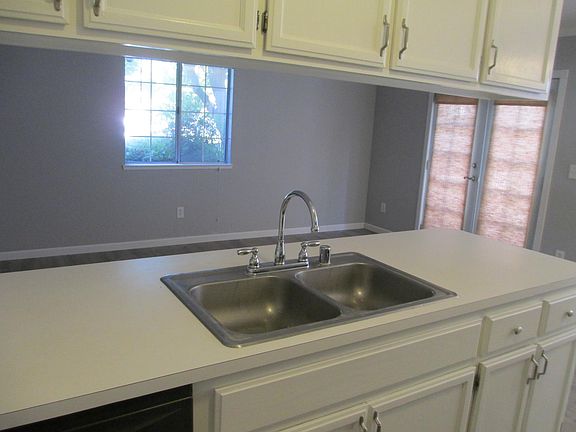 5th image of 416 Golf Cir E #1
